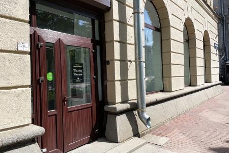 Салон мебели и дверей в СПБ